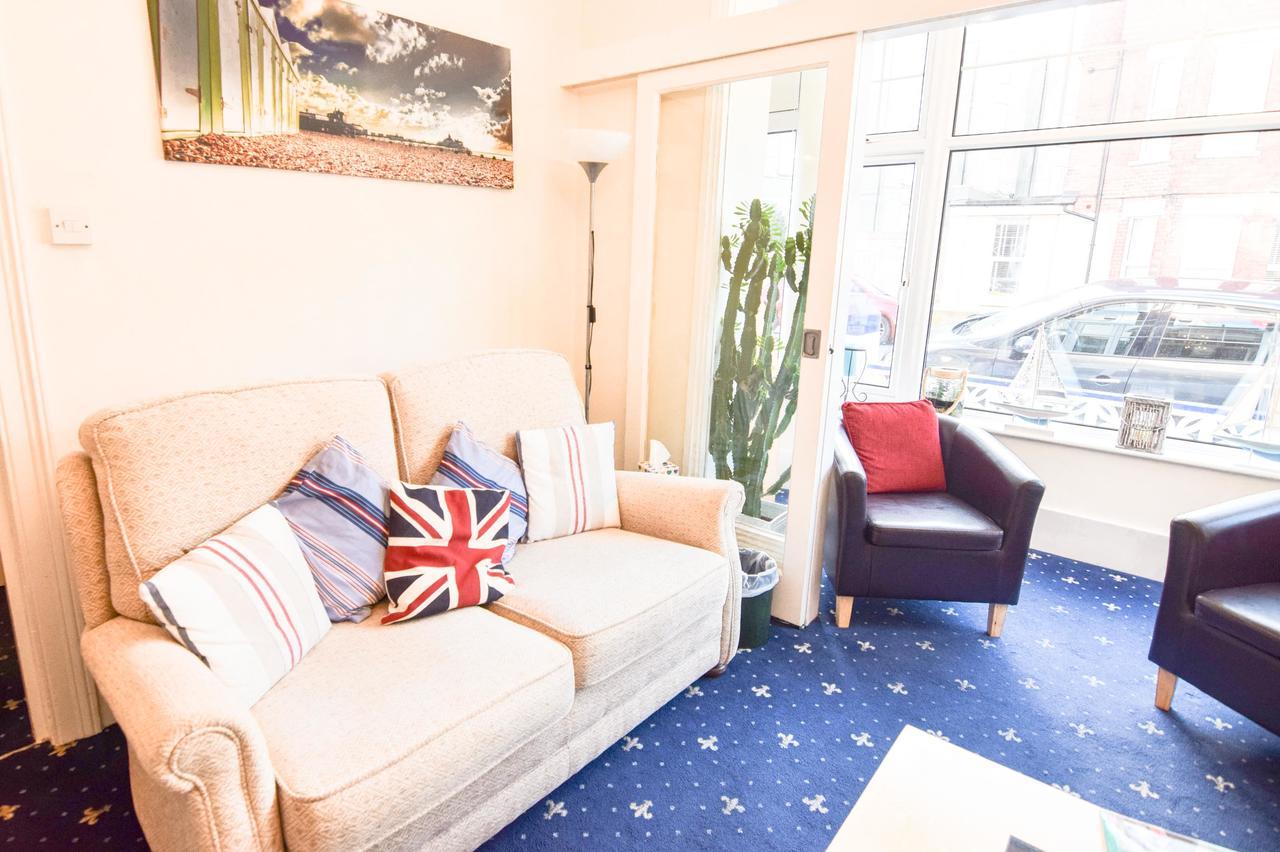 Eastbourne Reymar Bed and Breakfast Buitenkant foto