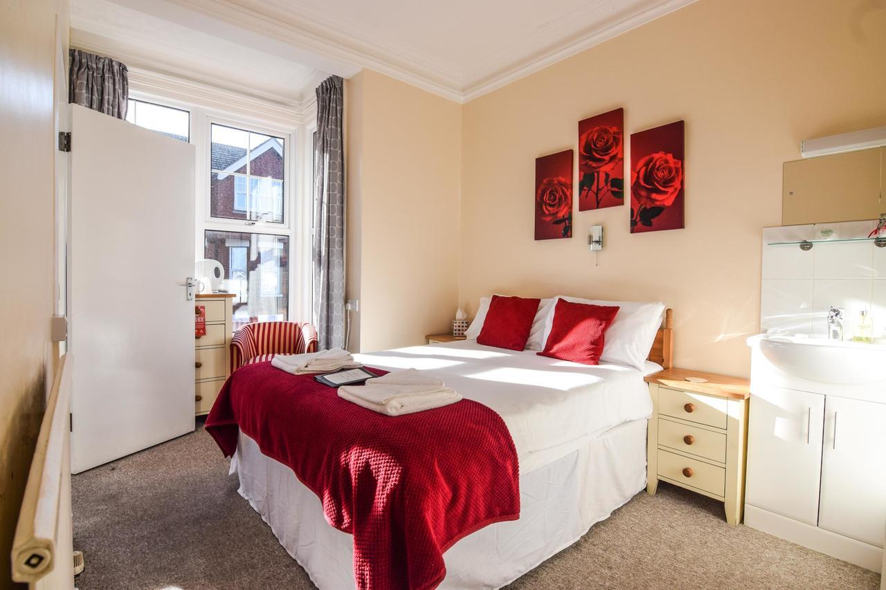 Eastbourne Reymar Bed and Breakfast Buitenkant foto